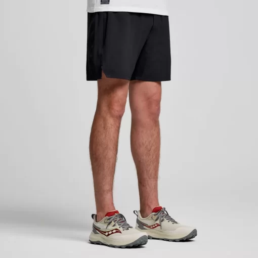 Bottoms*saucony Men's Peregrine 6" Short Black
