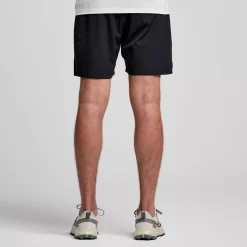 Bottoms*saucony Men's Peregrine 6" Short Black