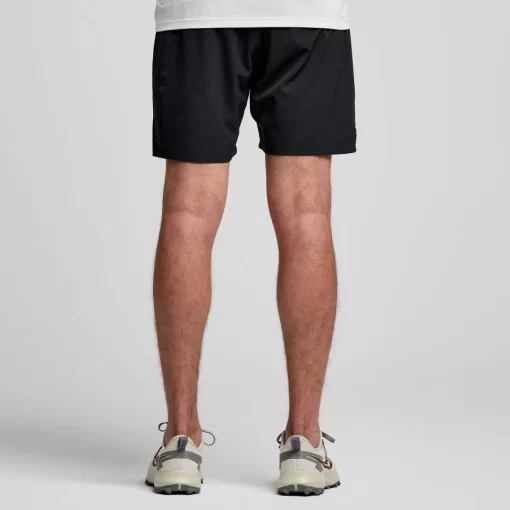 Bottoms*saucony Men's Peregrine 6" Short Black