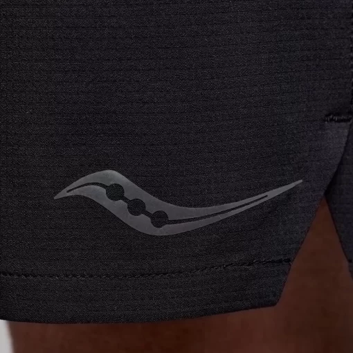 Bottoms*saucony Men's Peregrine 6" Short Black