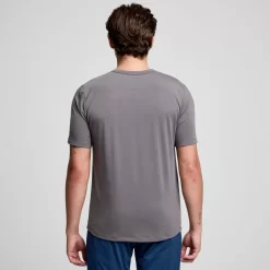 Tops*saucony Men's Triumph Short Sleeve Carbon