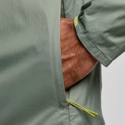 Tops*saucony Peregrine Packaway Jacket Bough