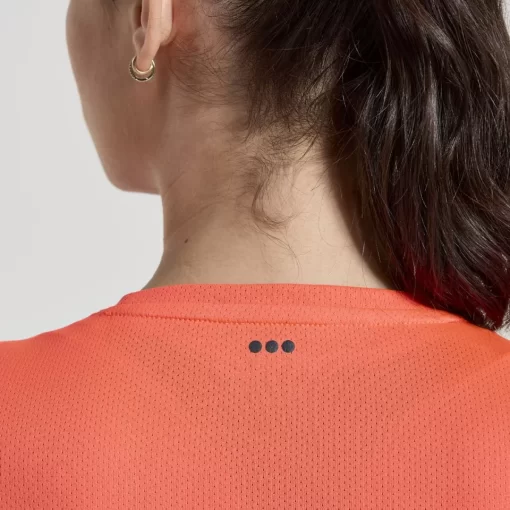 Tops | Clothing*saucony Women's Stopwatch Graphic Long Sleeve ViZiRed Graphic