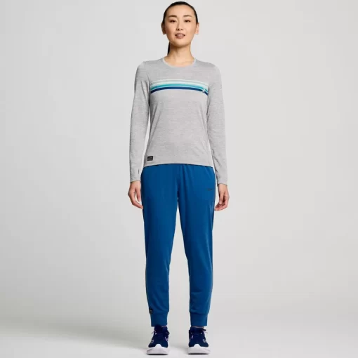 Tops | Clothing*saucony Women's Stopwatch Graphic Long Sleeve Light Grey Heather Graphic